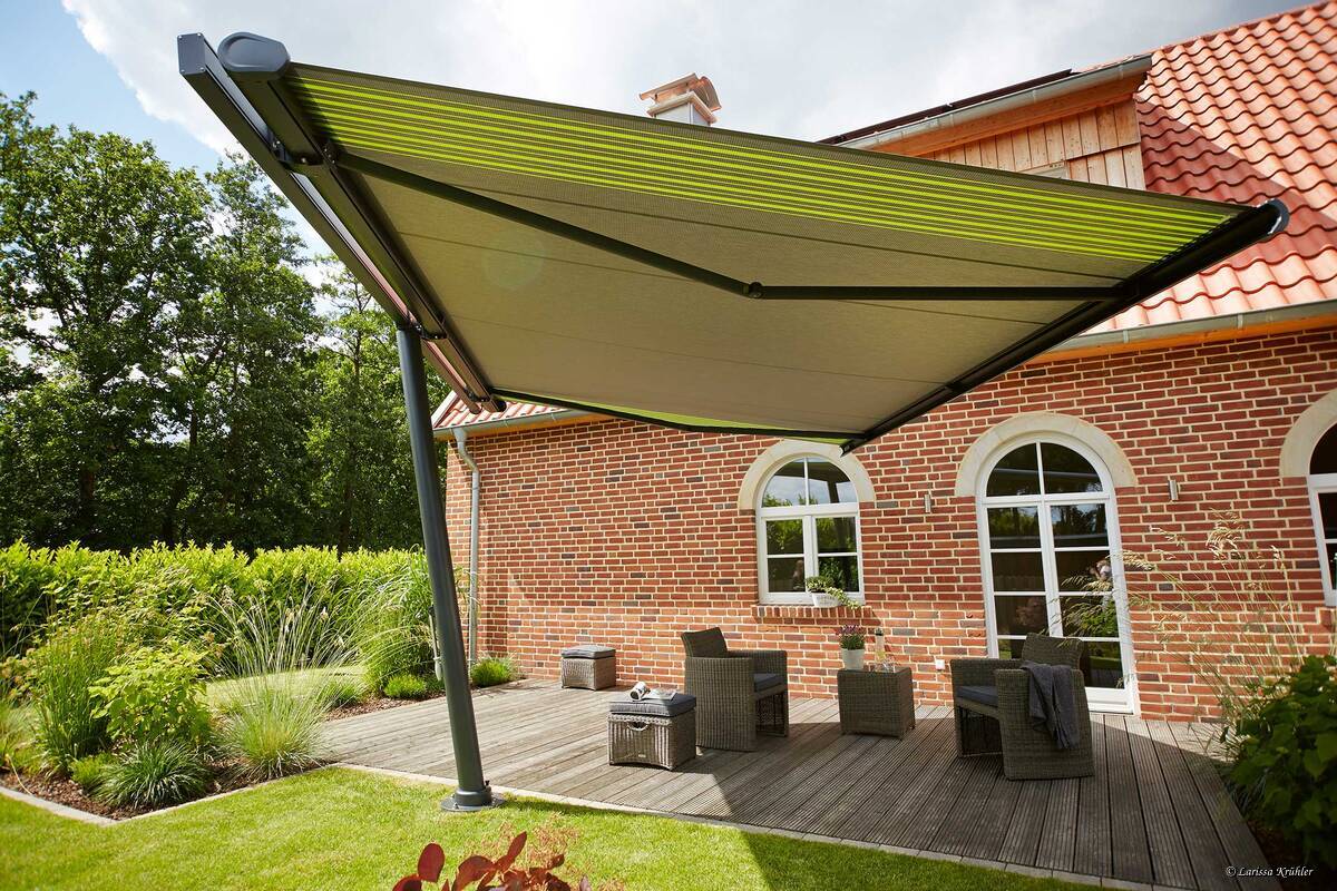 Markisenspezialist Markilux produziert Markisen, die Jahrzehnte halten. Rohstoffe und Energie werden massvoll eingesetzt. Die Tuchkassetten sind aus recyceltem Aluminium. Markilux GmbH + Co. KG.