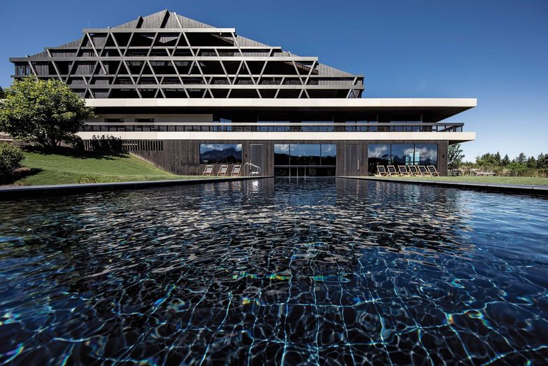 Das Naturhotel Pfösl wurde für die gelungene Umsetzung des Konzepts mit dem Hotel & Design Award 2017 in der Kategorie «Hotel/Architektur international» ausgezeichnet.